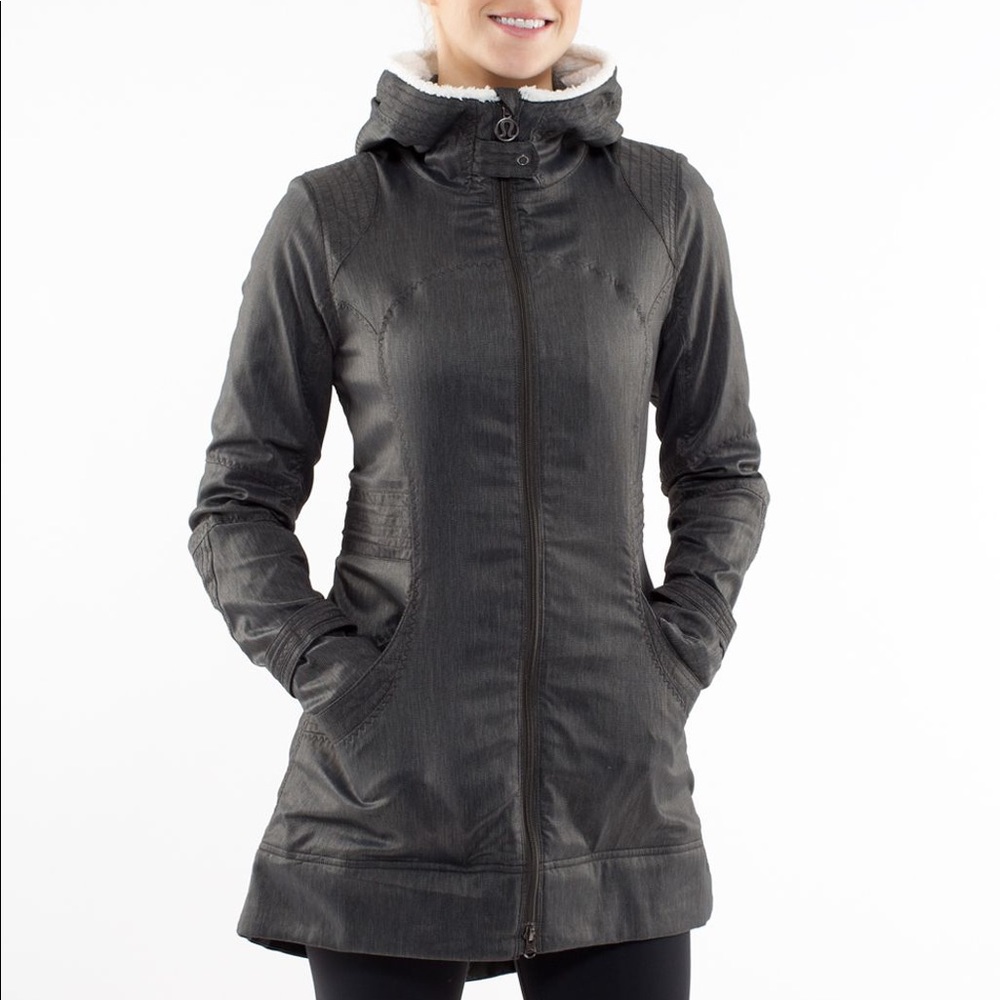 Lululemon Apres Run Anorak Jacket Coat
